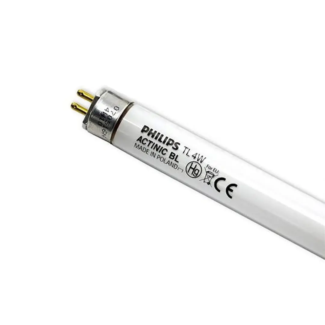 نمای نزدیک لامپ یو وی سی (UVC) فیلیپس (Philips) با توان 4 وات