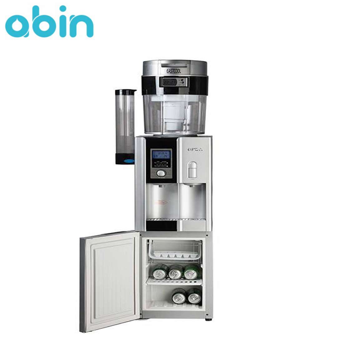 شما روبرو آبسردکن حرفه ای ایستکول مدل TM-RK 216 D با درب باز یخچال