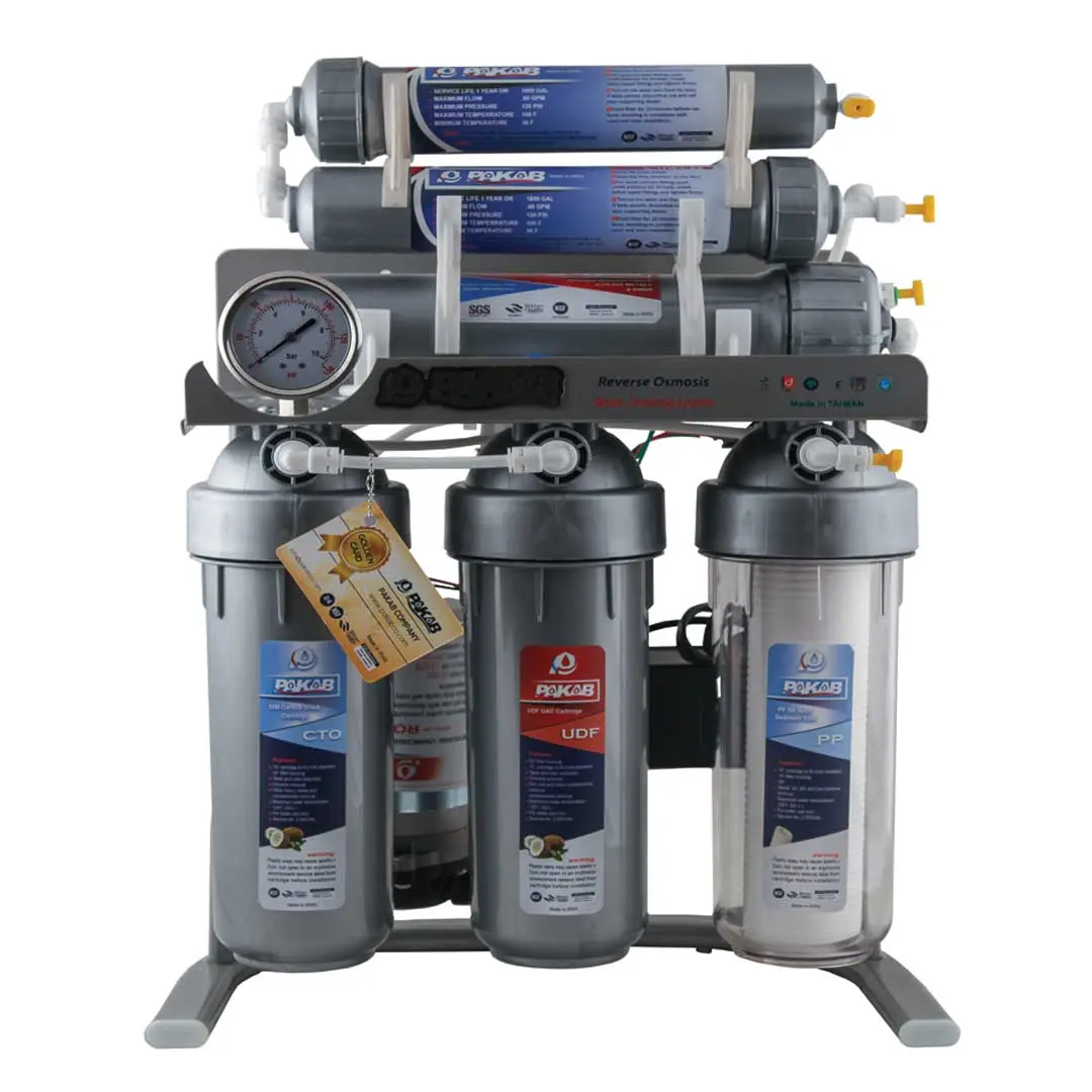 نمای روبرو دستگاه تصفیه آب خانگی پاکاب مدل SILVER-RO6