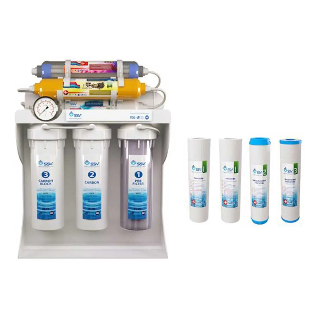 نمای روبرویی دستگاه تصفیه آب خانگی SSV مدل UltraPro X800 به همراه فیلتر بسته 4 عددی