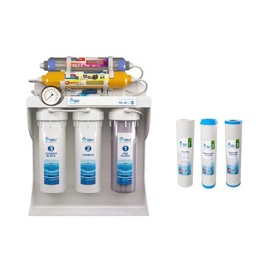 نمای روبرو دستگاه تصفیه آب خانگی SSV مدل UltraPro X800 به همراه سه عدد فیلتر