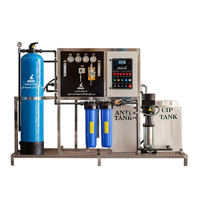 نمای روبرو دستگاه تصفیه آب صنعتی RO با ظرفیت 5 متر مکعب