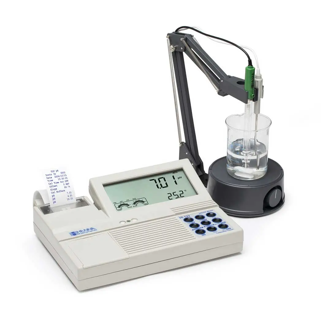 نمای فوقانی PH متر رومیزی هانا (HANNA) مدل HI122 با لوازم جانبی