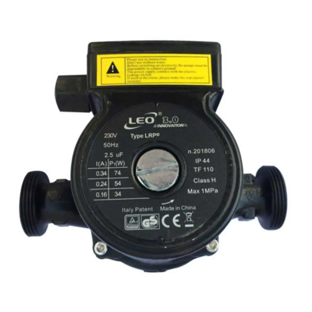 نمای جلویی پمپ سیرکولاتور لئو (LEO) مدل LRP20-60/130 روی پسزمینه سفید