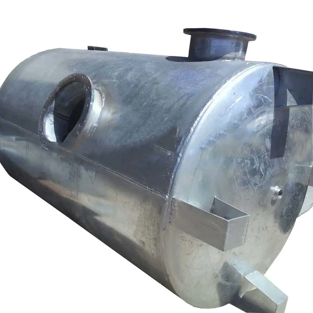 تصویر نزدیک منبع کویل دار افقی 500 لیتری با ضخامت 5 میلی متر