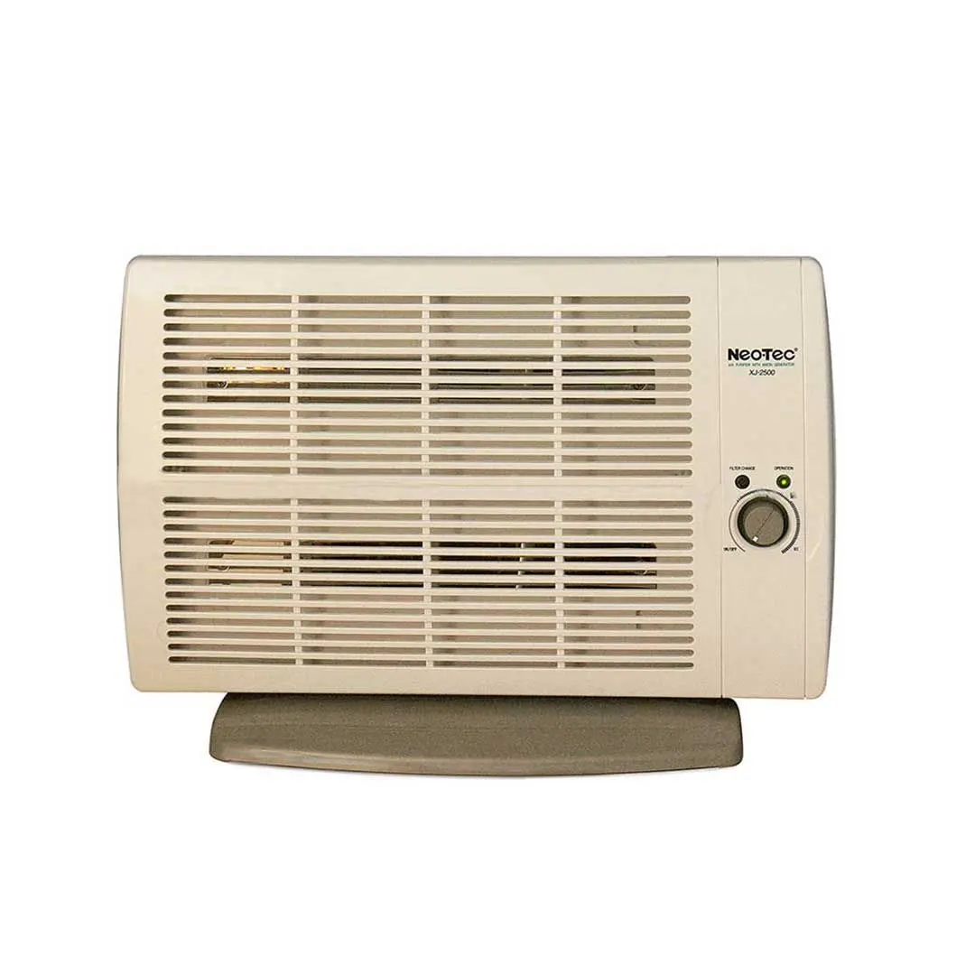 زاویه دستگاه تصفیه هوا نئوتک XJ-2500 با بدنه سفید و دریچه های جانبی