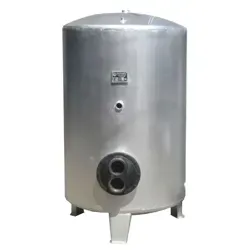 نمای نزدیک منبع کویل دار ایستاده 2000 لیتری با ضخامت 5 میلی متر