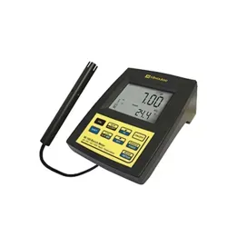 تصویر نمای ایزومتریک مولتی متر رومیزی میلواکی (Milwaukee) مدل Mi180 با صفحه کلید زرد و آبی